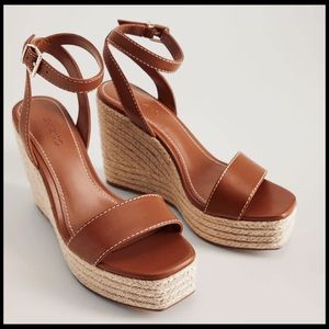 NEW｜MANGO | BLOGGER AND CELEBRITIES FAVORITE |WEDGE BUCKLE PLATFORM SANDALS